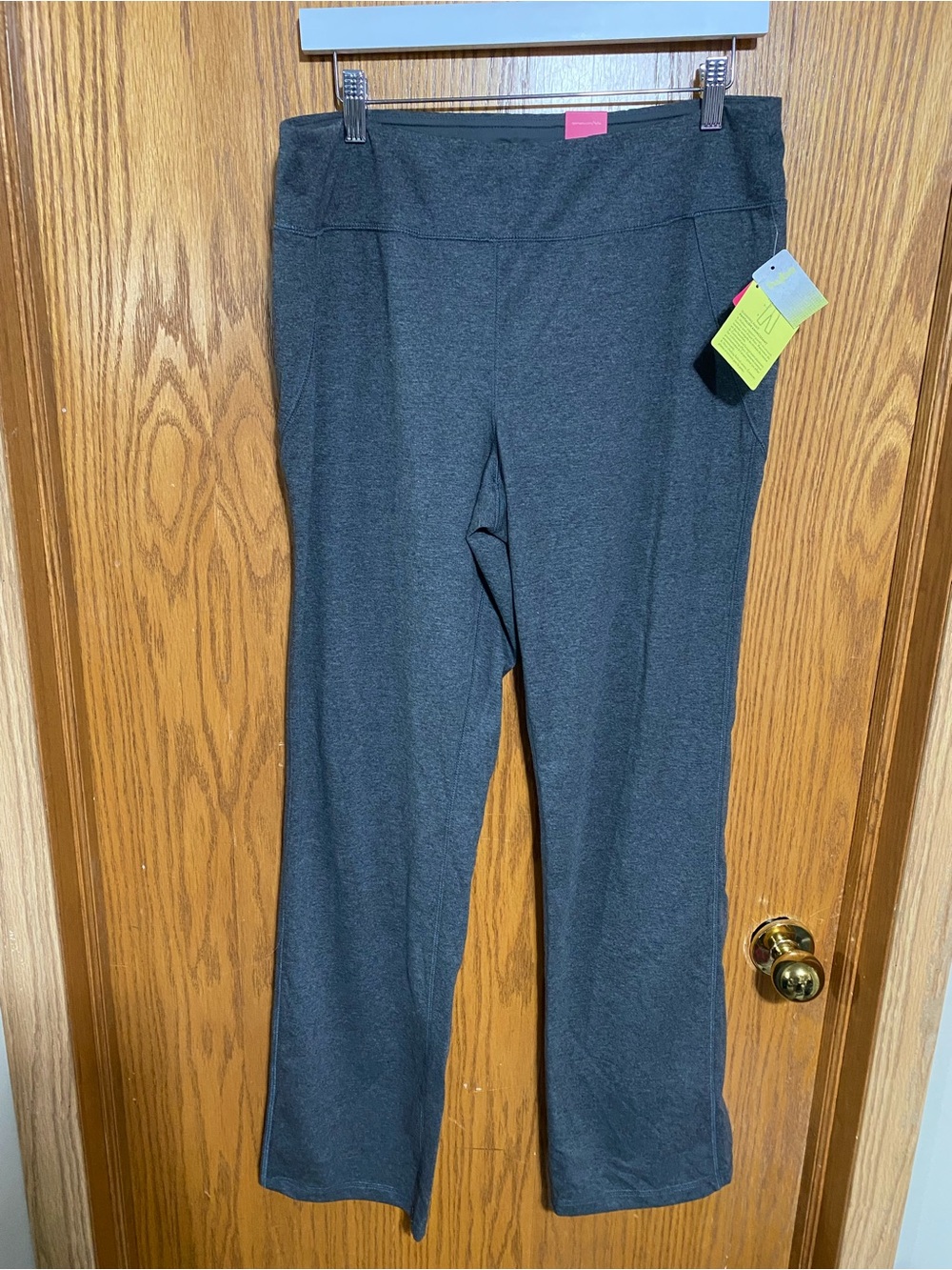 Women’s Stretch workout Straight-Leg Pants in Charcoal